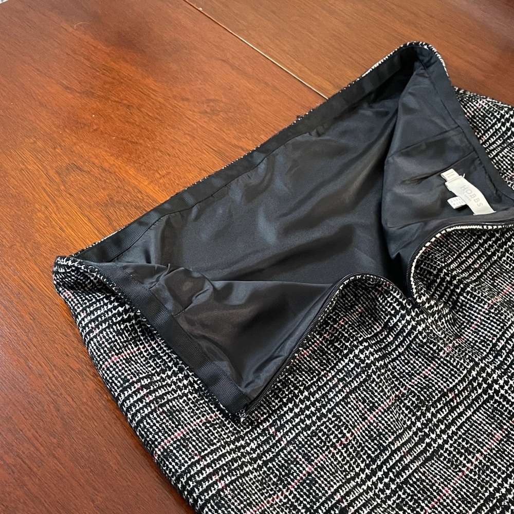 Classic Black and White Pencil Skirt in wool blend - office career wear